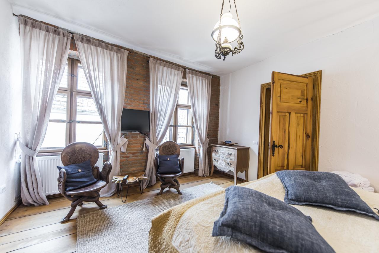 Casa Veche Aparthotel Brasov Luaran gambar