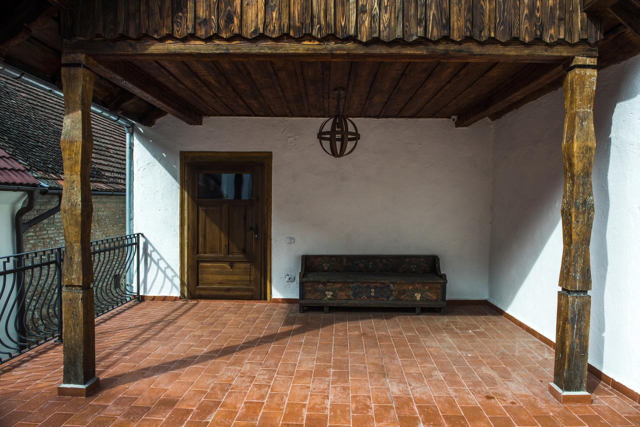 Casa Veche Aparthotel Brasov Luaran gambar